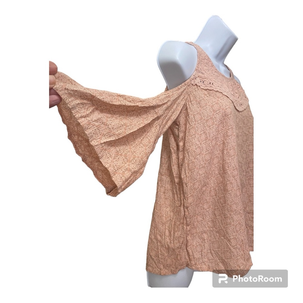 HOLLISTER Ladies Cold Shoulder Flutter Sleeves Baby Doll Top Rosey Pink Size M